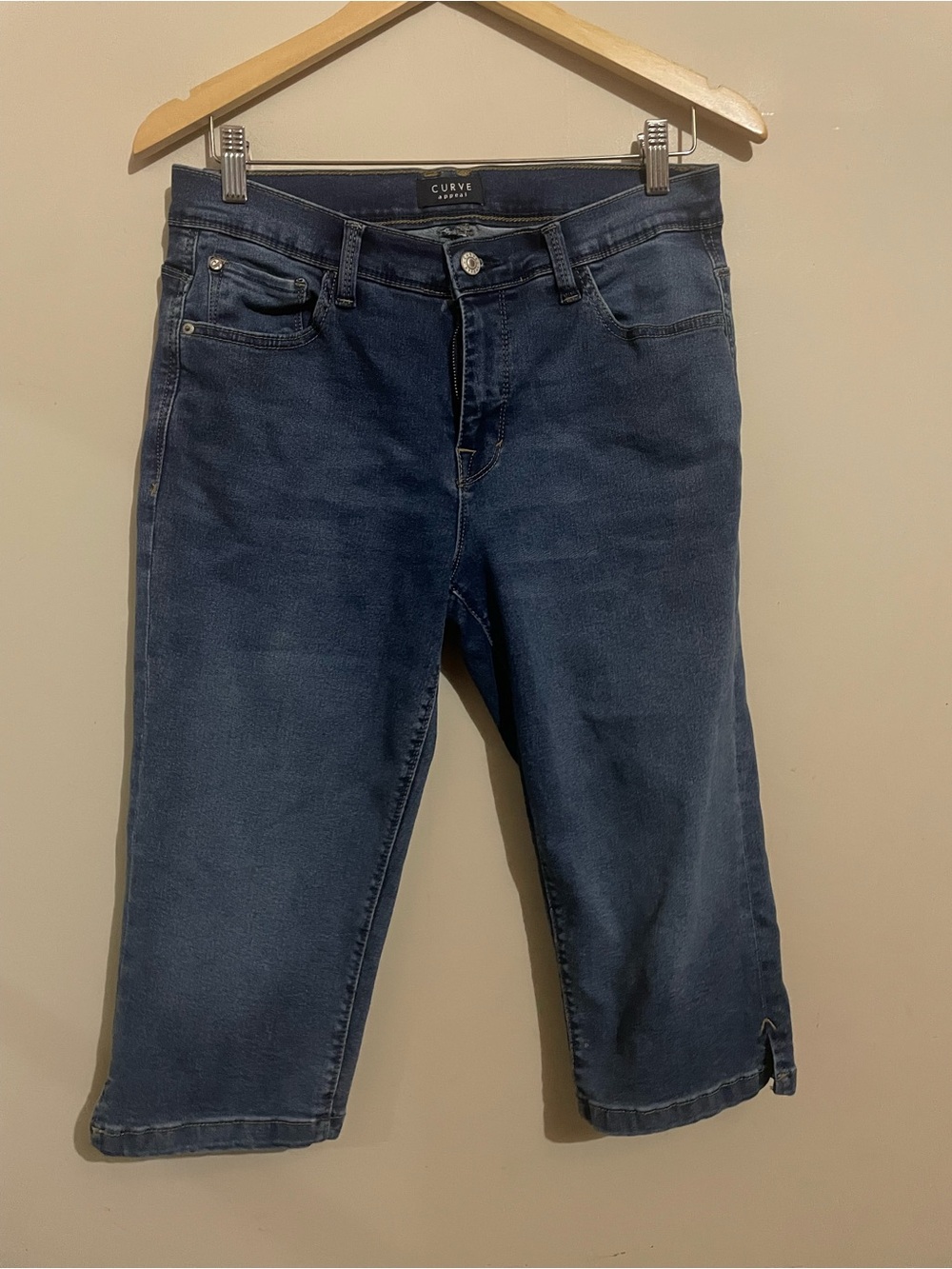 Curve Appeal Capri Jeans
